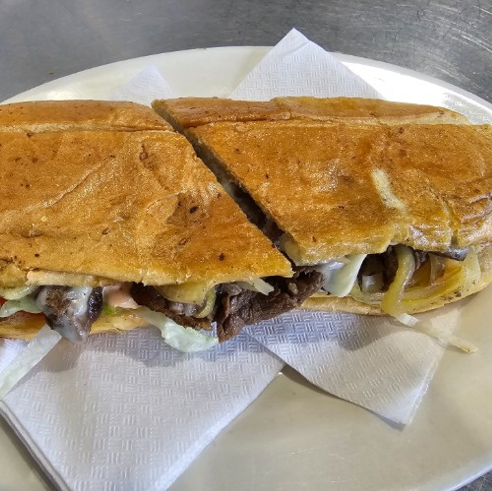 Bistec / Steak Sandwich