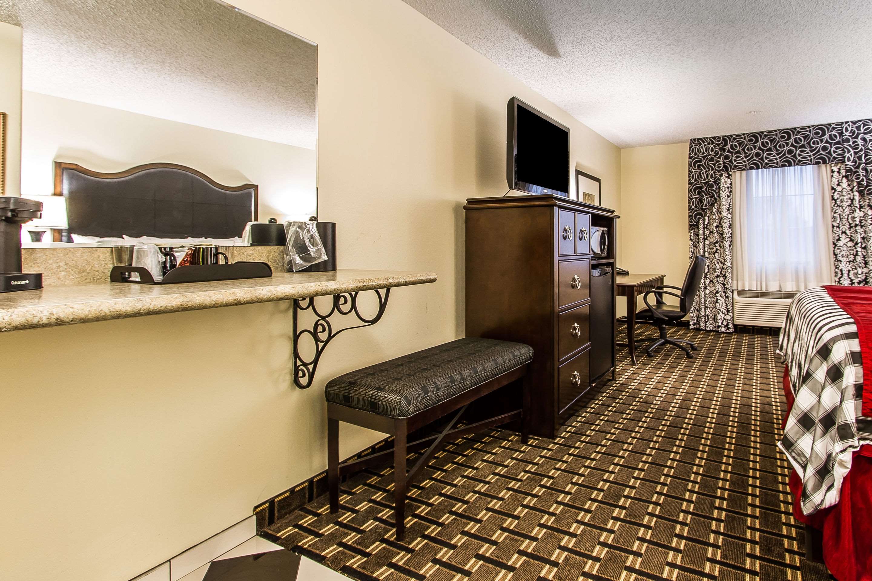 Evangeline Downs Hotel, Ascend Hotel Collection Photo