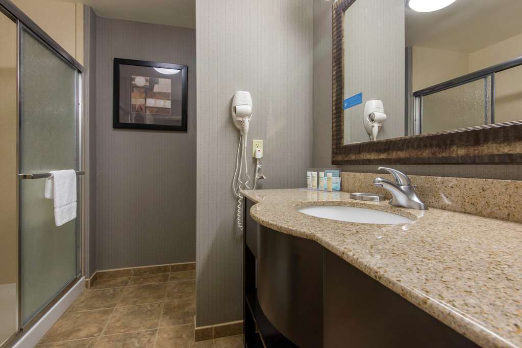 Hampton Inn Meadville Image