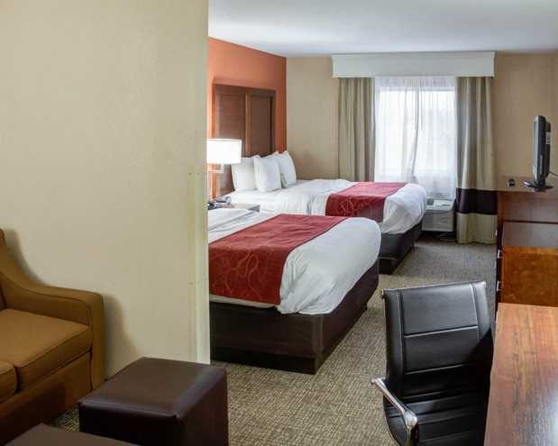 Images Comfort Suites