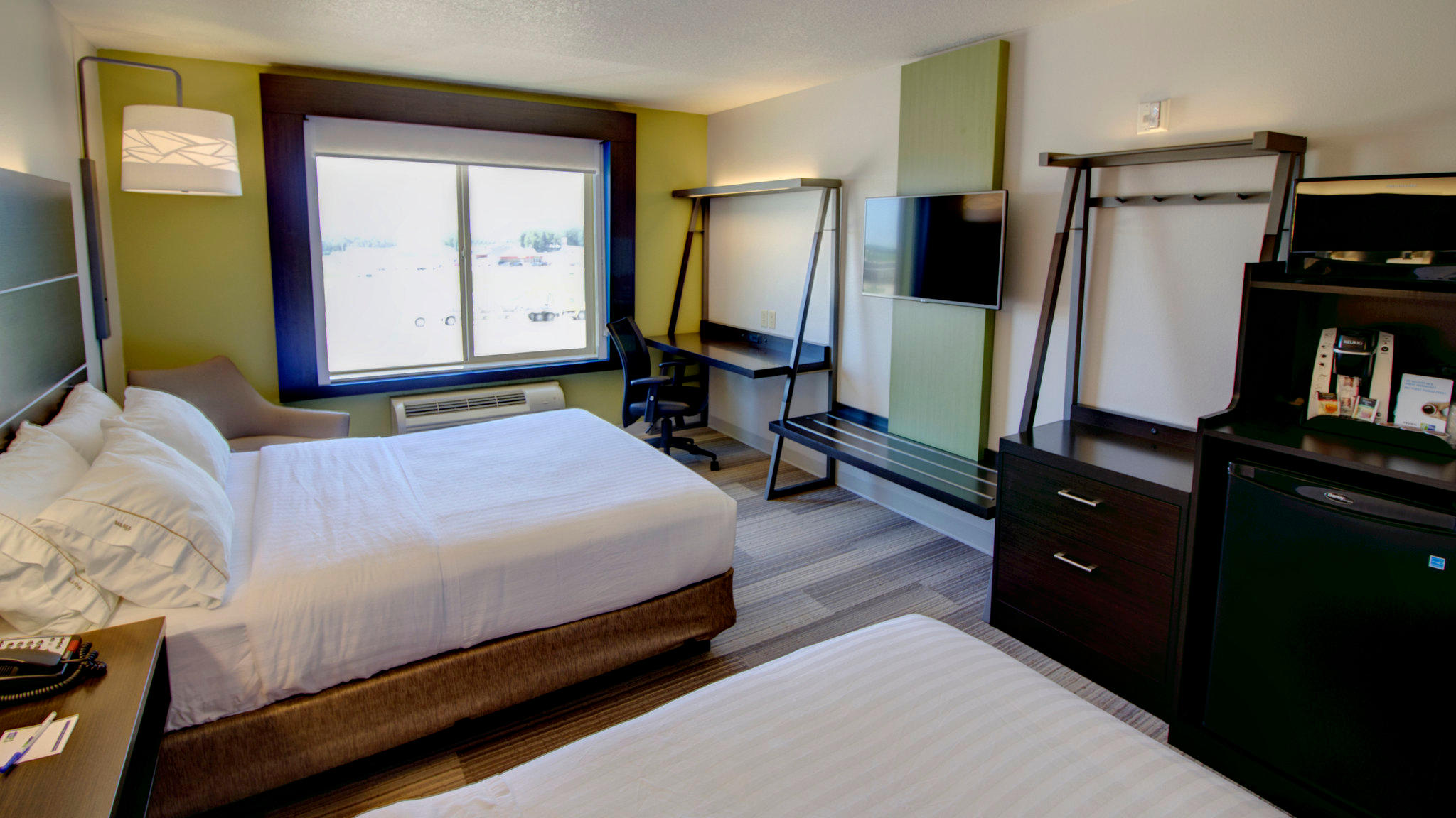 Holiday Inn Express & Suites Sioux Center Photo