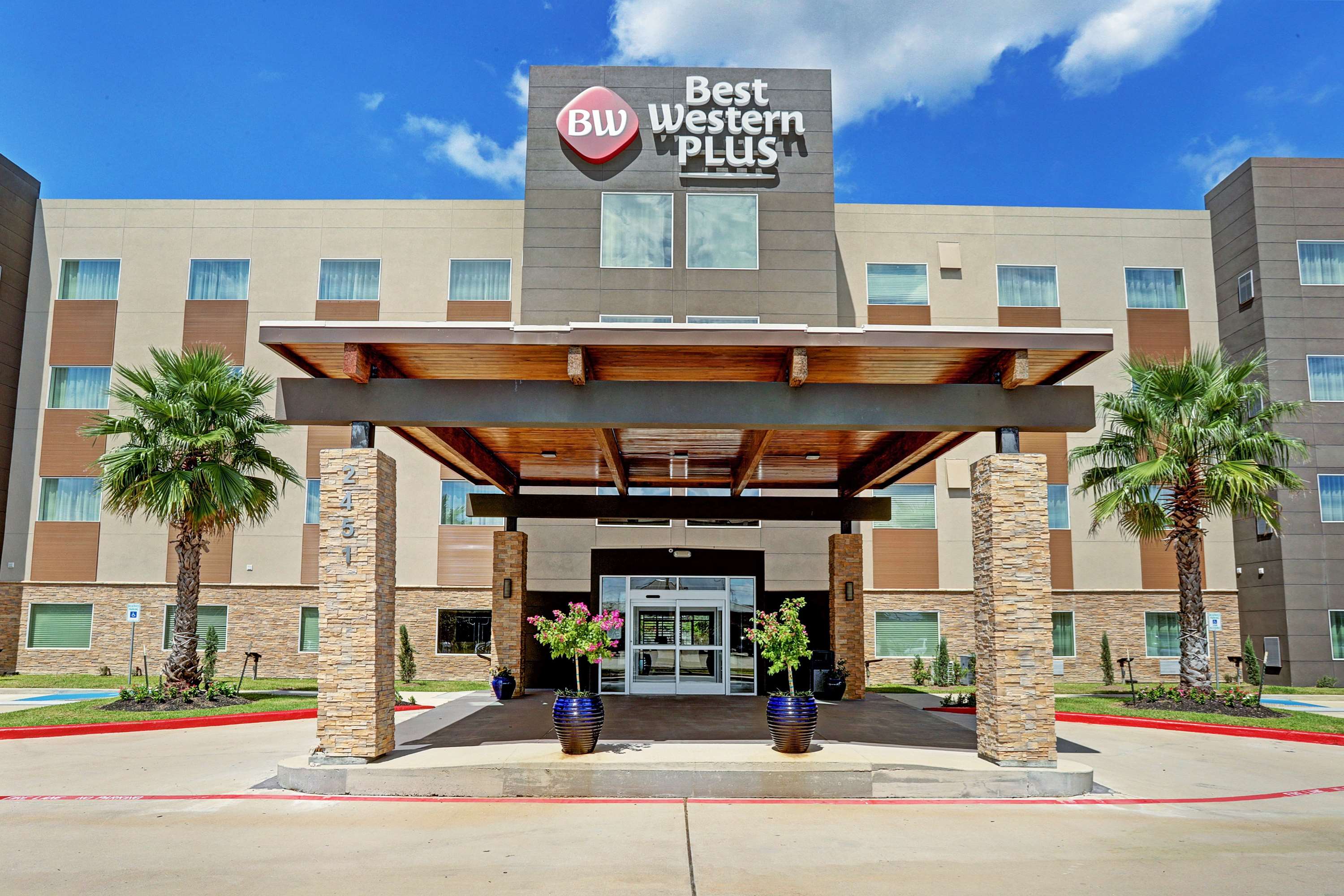 Best Western Plus Westheimer-Westchase Inn & Suites Photo