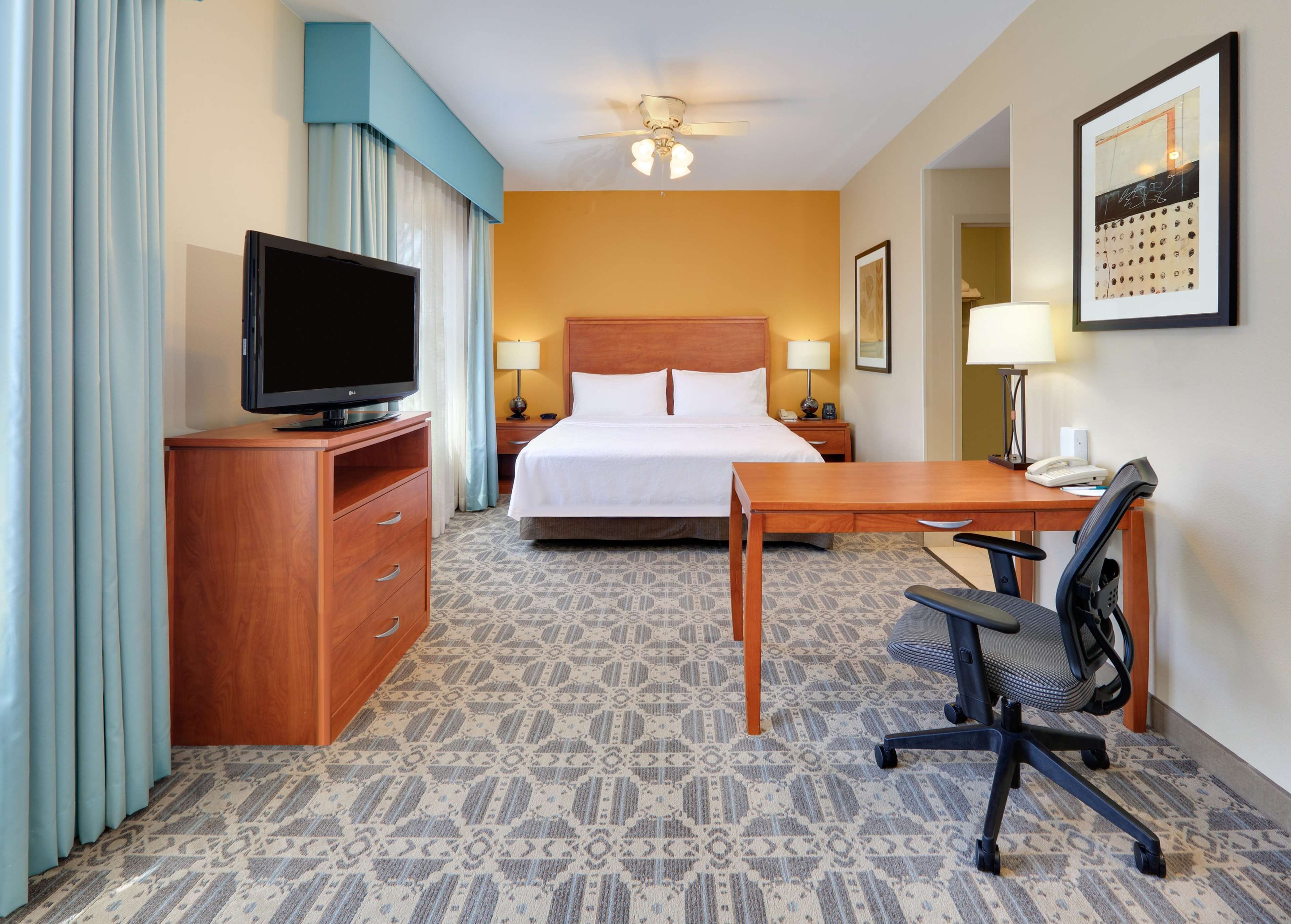 Homewood Suites by Hilton Irving-DFW Airport Photo