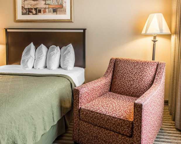 Images Quality Inn & Suites