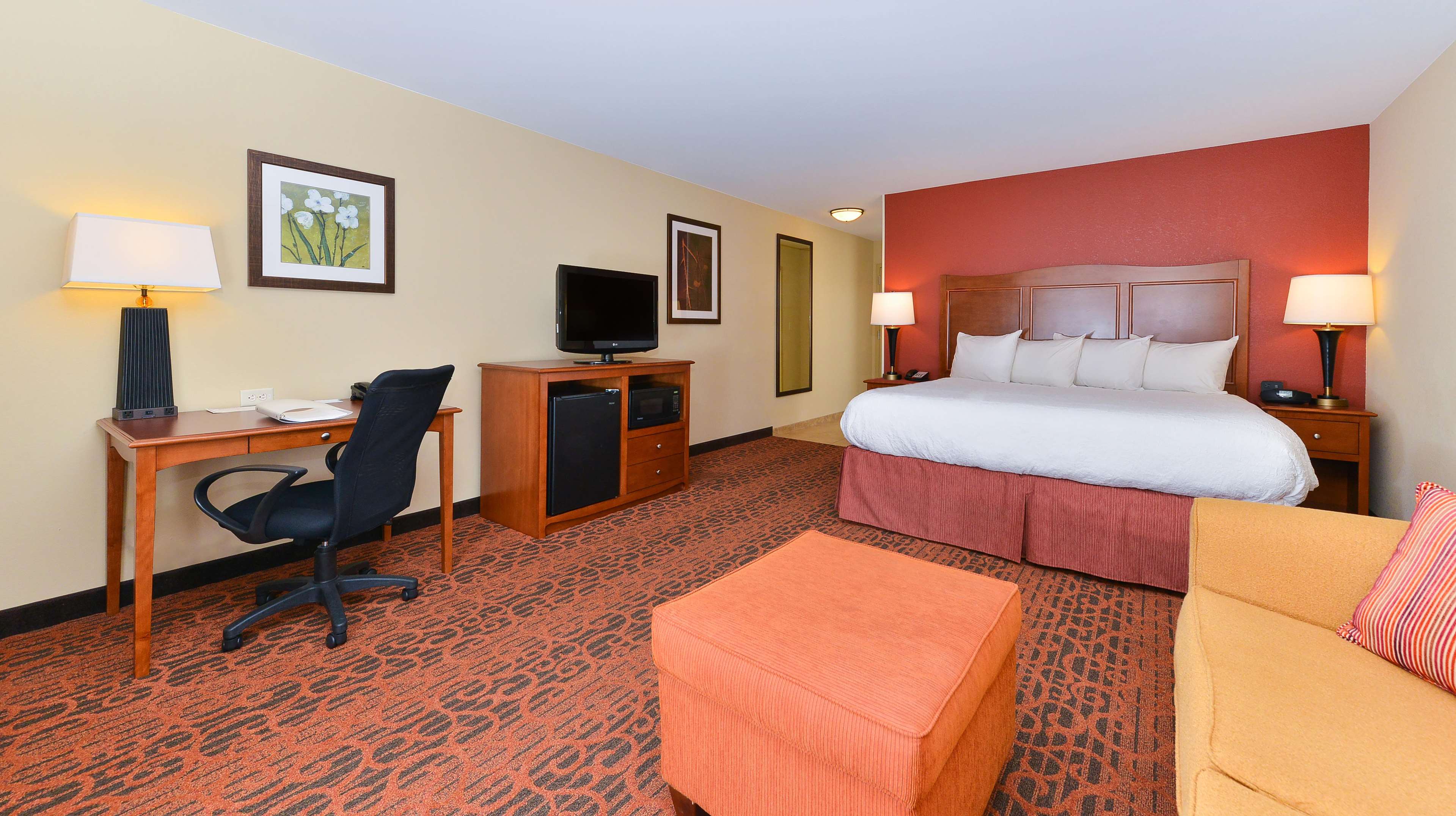 Hampton Inn Clinton Photo