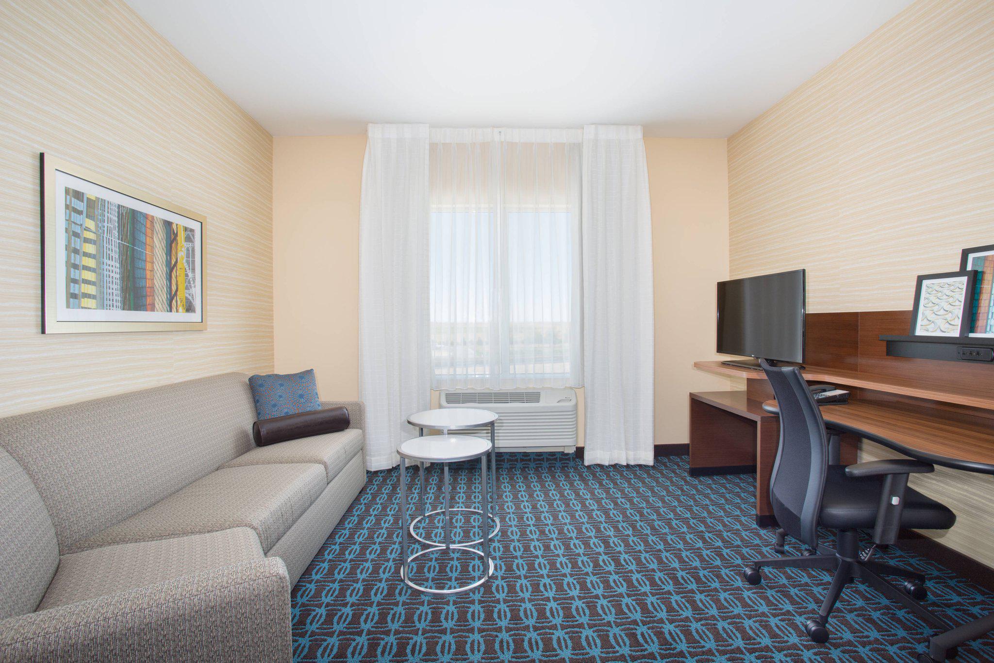 Fairfield Inn & Suites by Marriott Burlington Photo