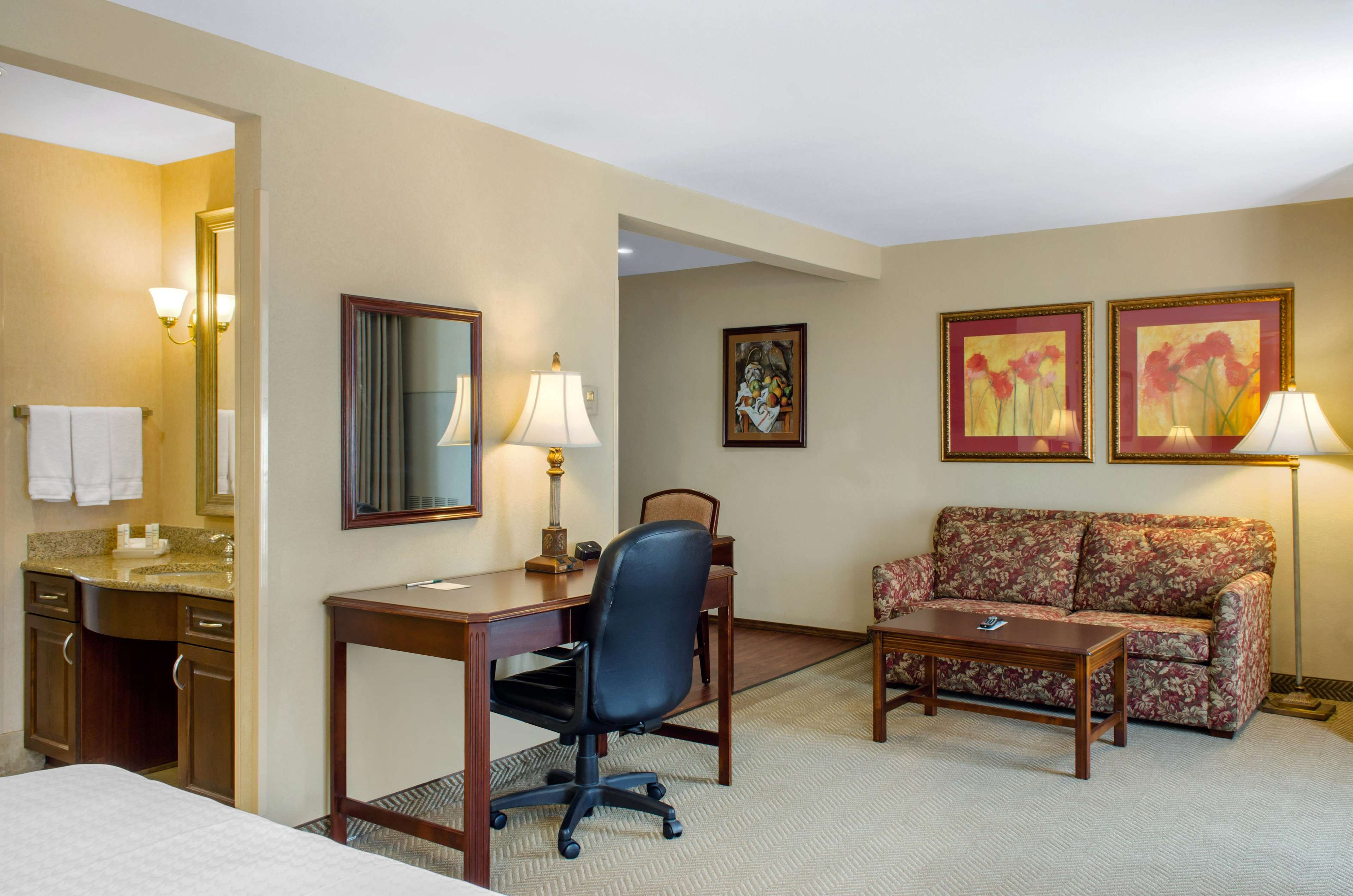 Homewood Suites by Hilton Covington Photo