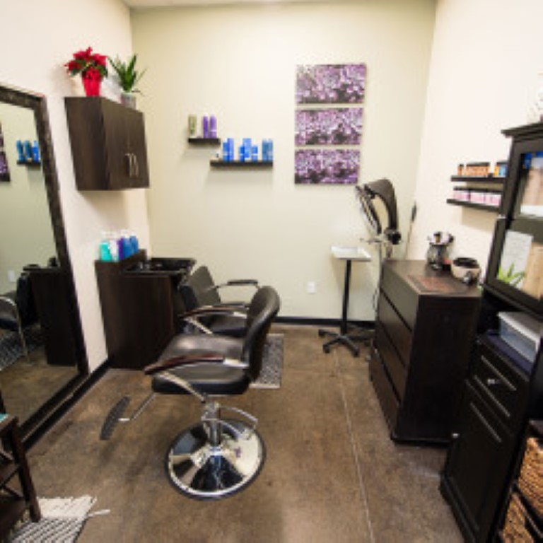 Studio Salon Suites Photo