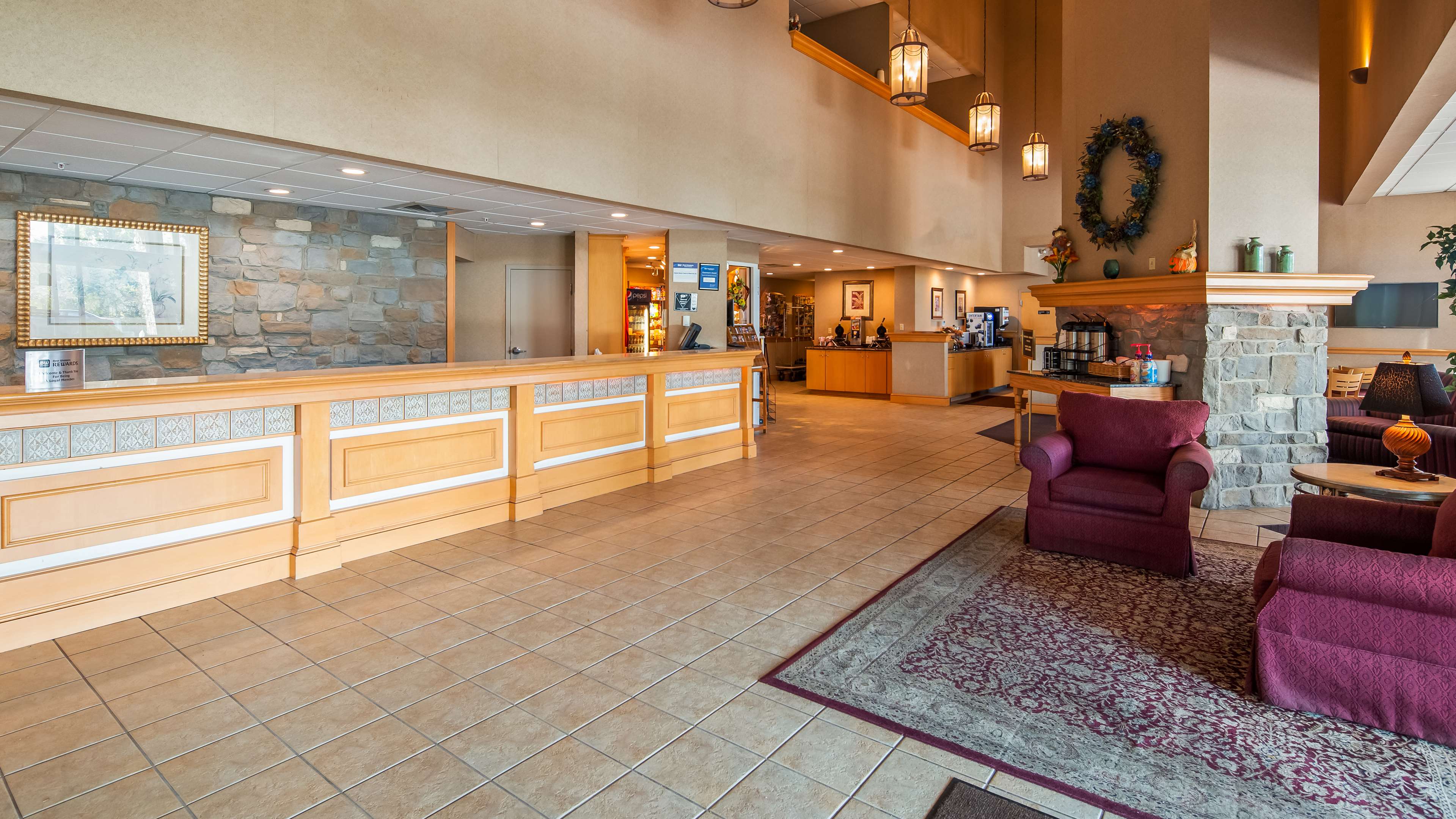 Best Western Plus Revere Inn & Suites Photo