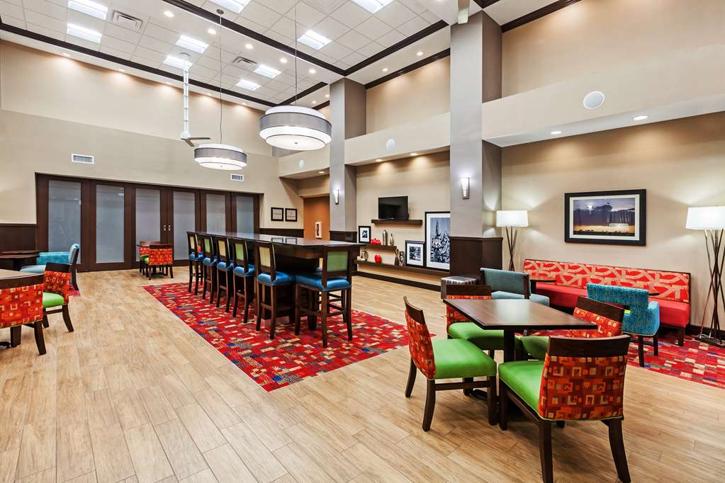Hampton Inn & Suites Claremore Image