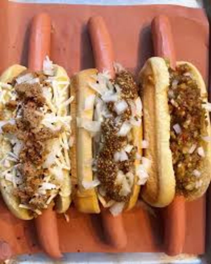 FOOTLONG Hot Dog