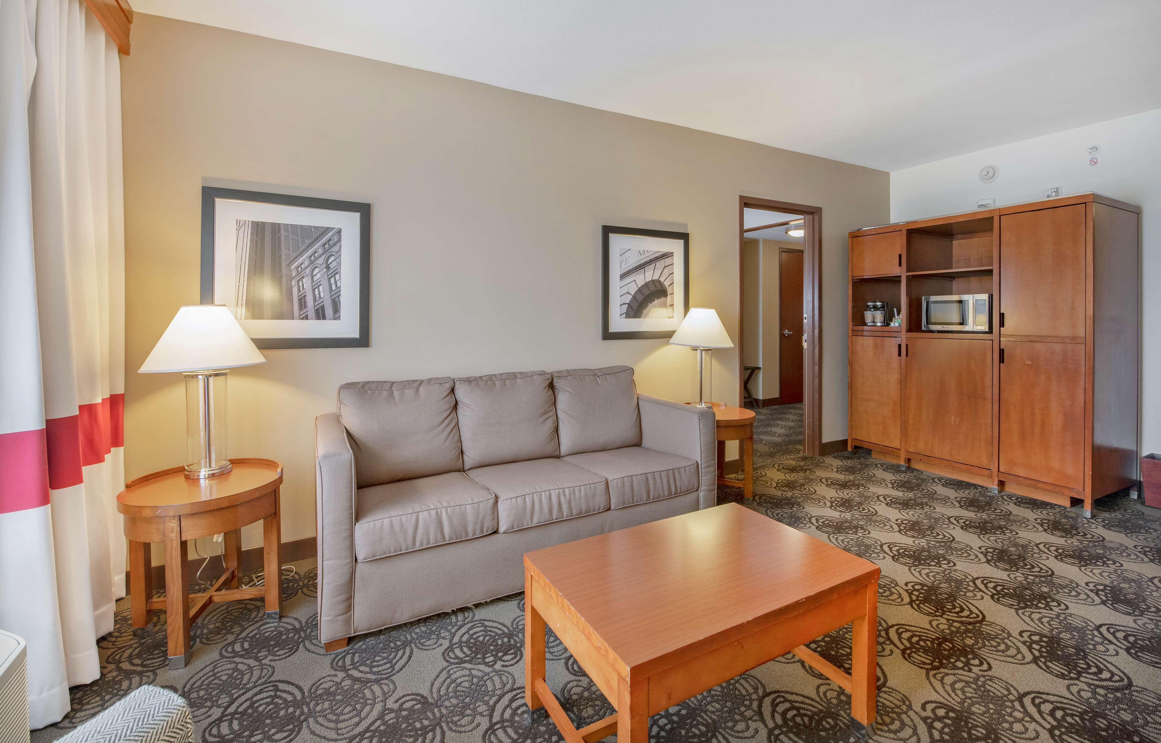 DoubleTree by Hilton Hotel Raleigh - Cary Photo