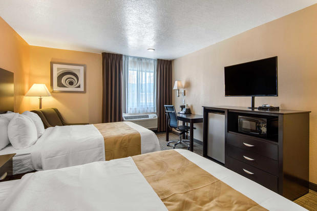 Images Quality Inn & Suites