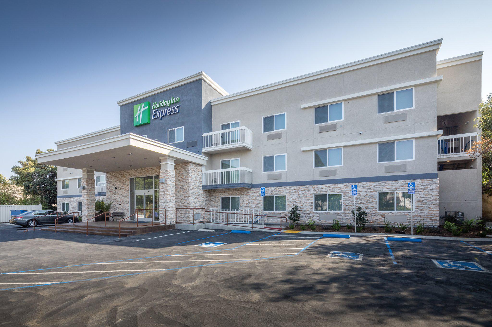 Holiday Inn Express Sunnyvale - Silicon Valley Photo