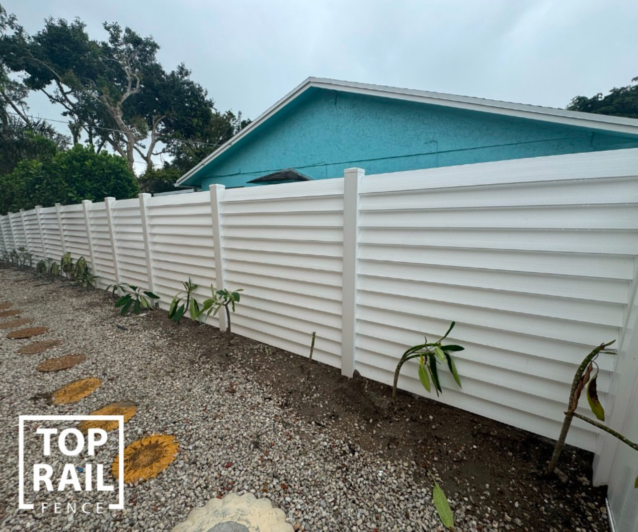 Top Rail Fence Pompano Beach Image