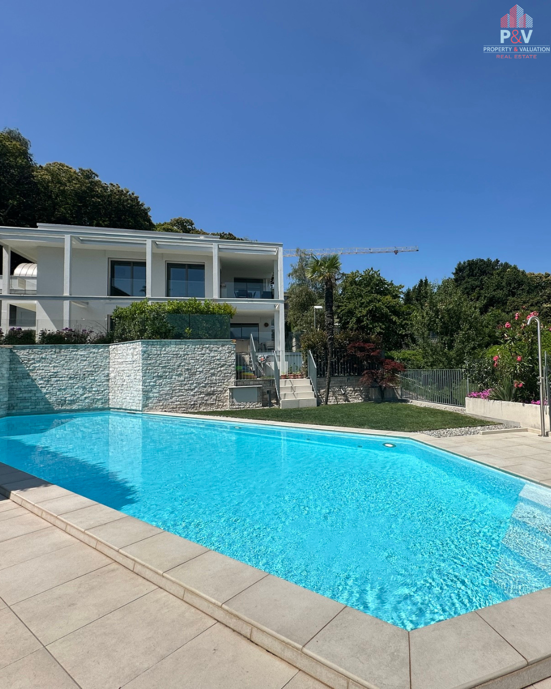 APPARTAMENTO 2.5 IN RECENTE RESIDENZA CON PISCINA 💰 CHF 570'000