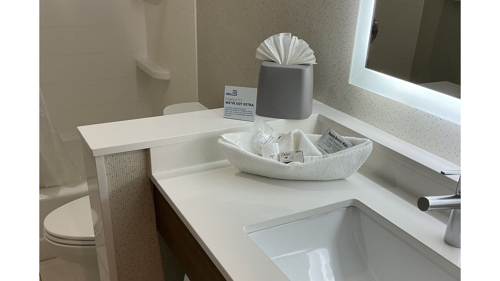 Holiday Inn Express & Suites Chatsworth by IHG Image