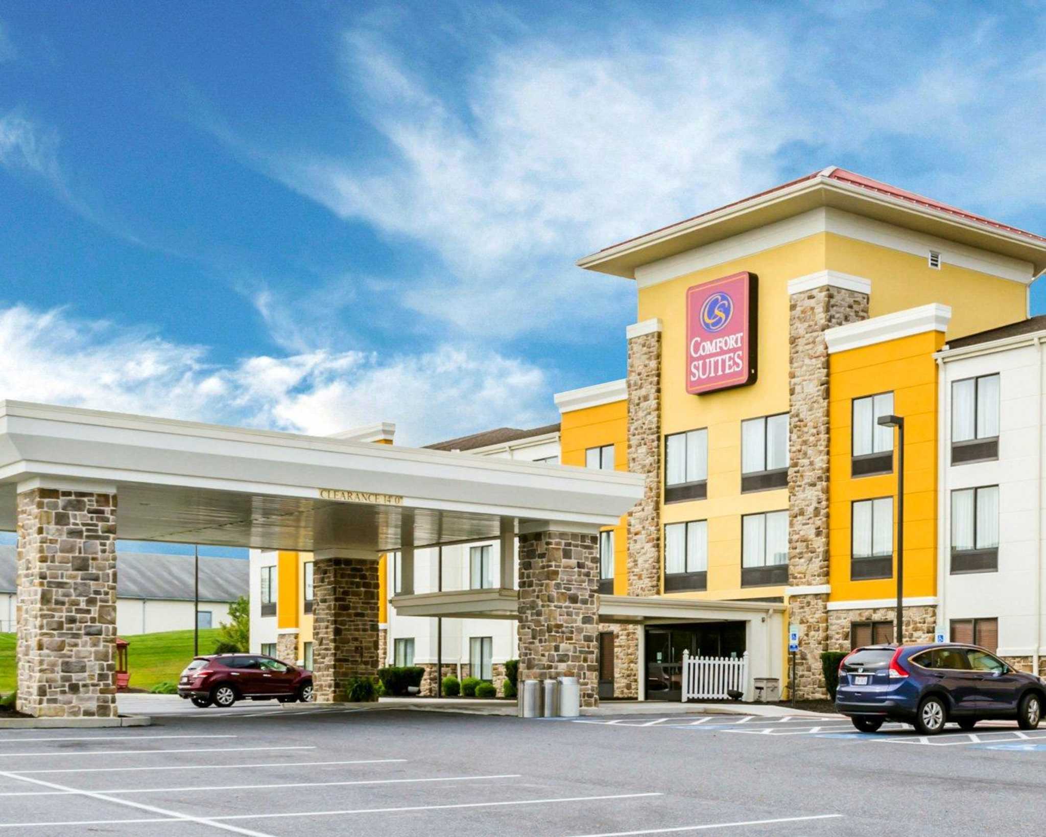 Comfort Suites Amish Country in Lancaster, PA - (717) 299-7...