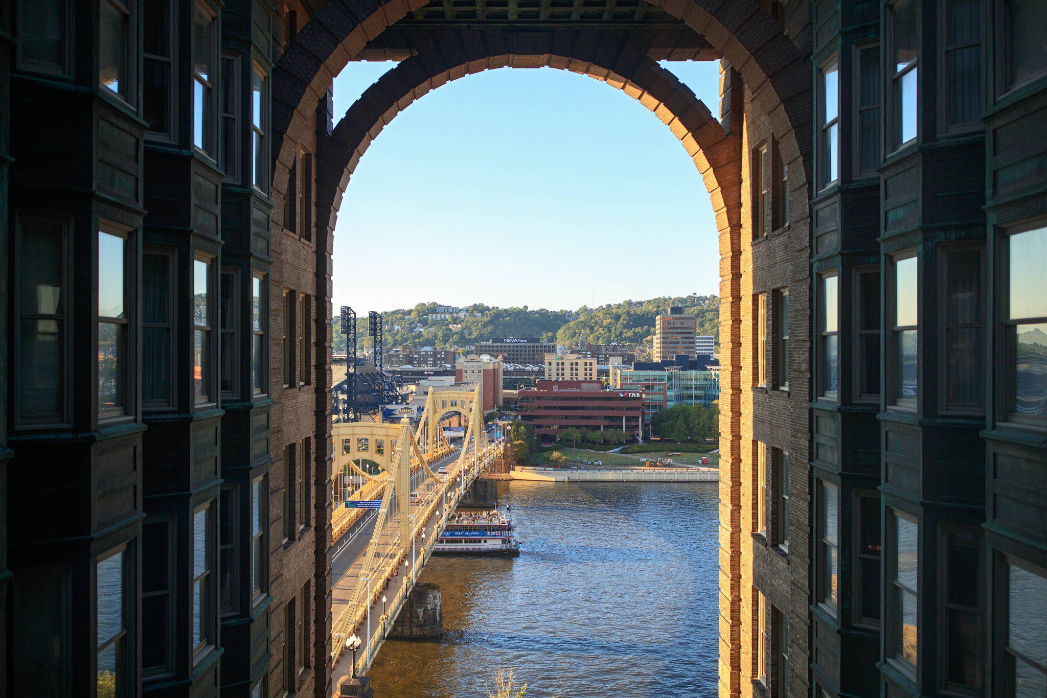 Renaissance Pittsburgh Hotel Photo