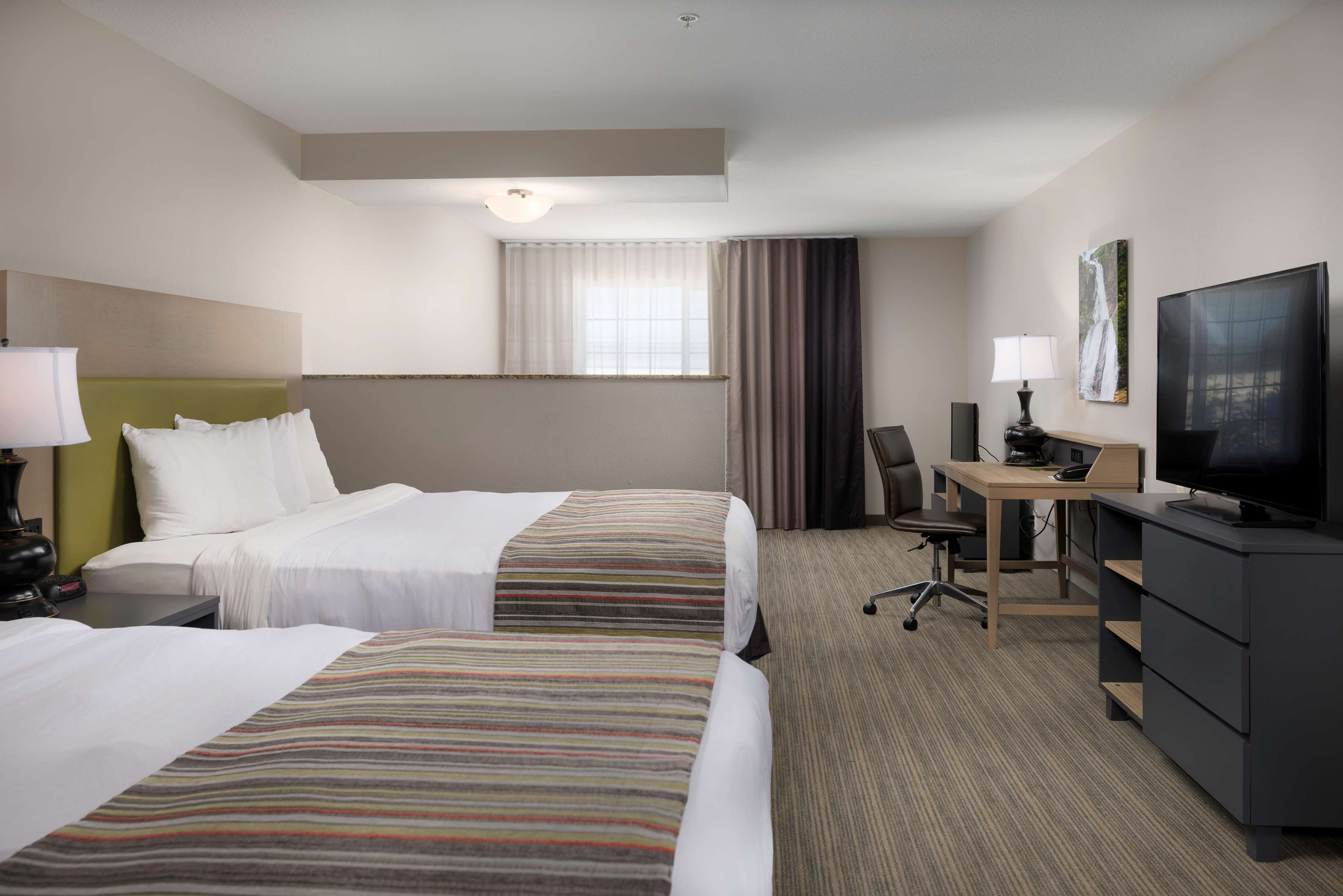 Country Inn & Suites by Radisson, Portland International Airport, OR Photo