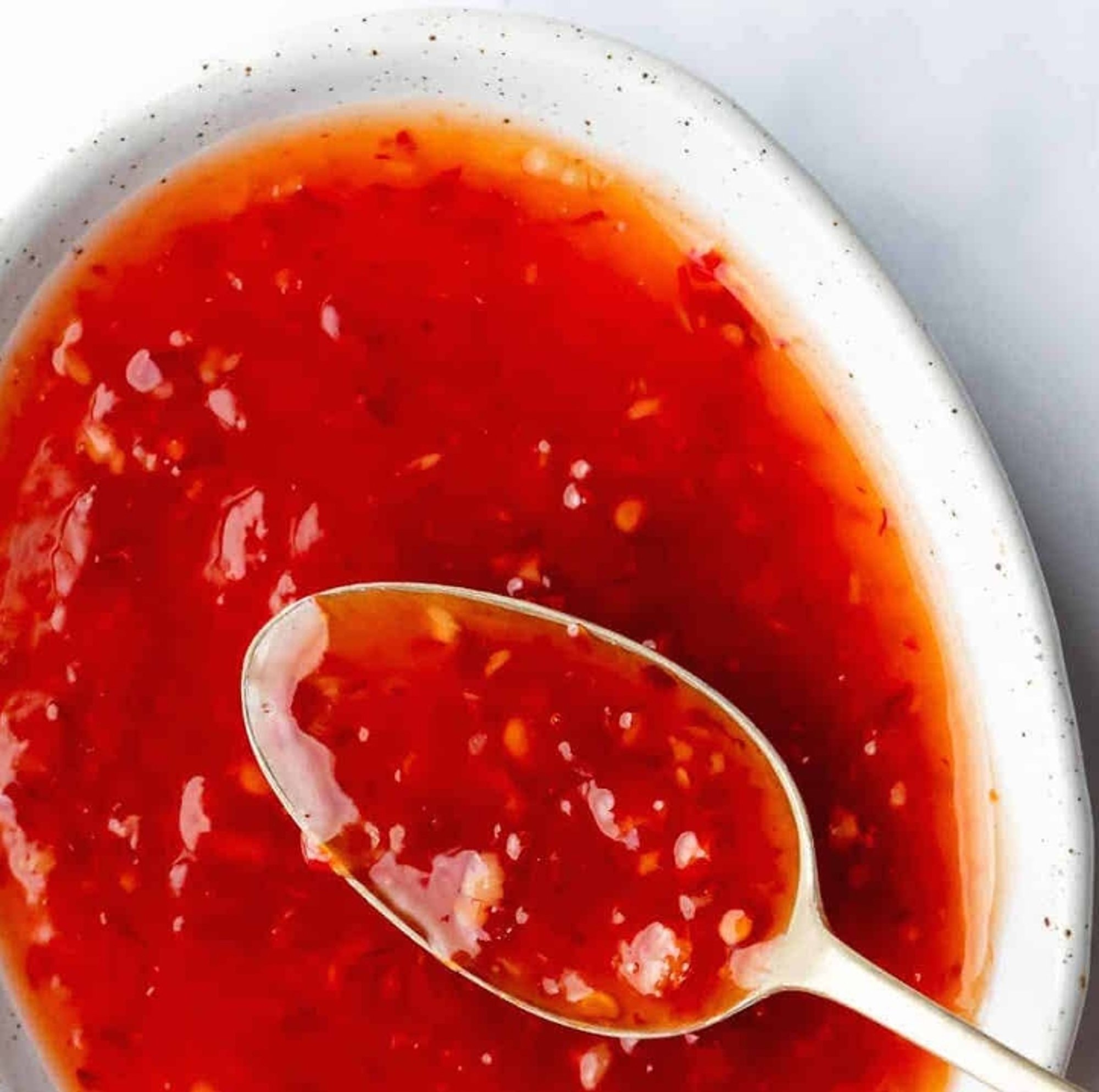 Bottle SPICY HONEY SRIRACHA SAUCE