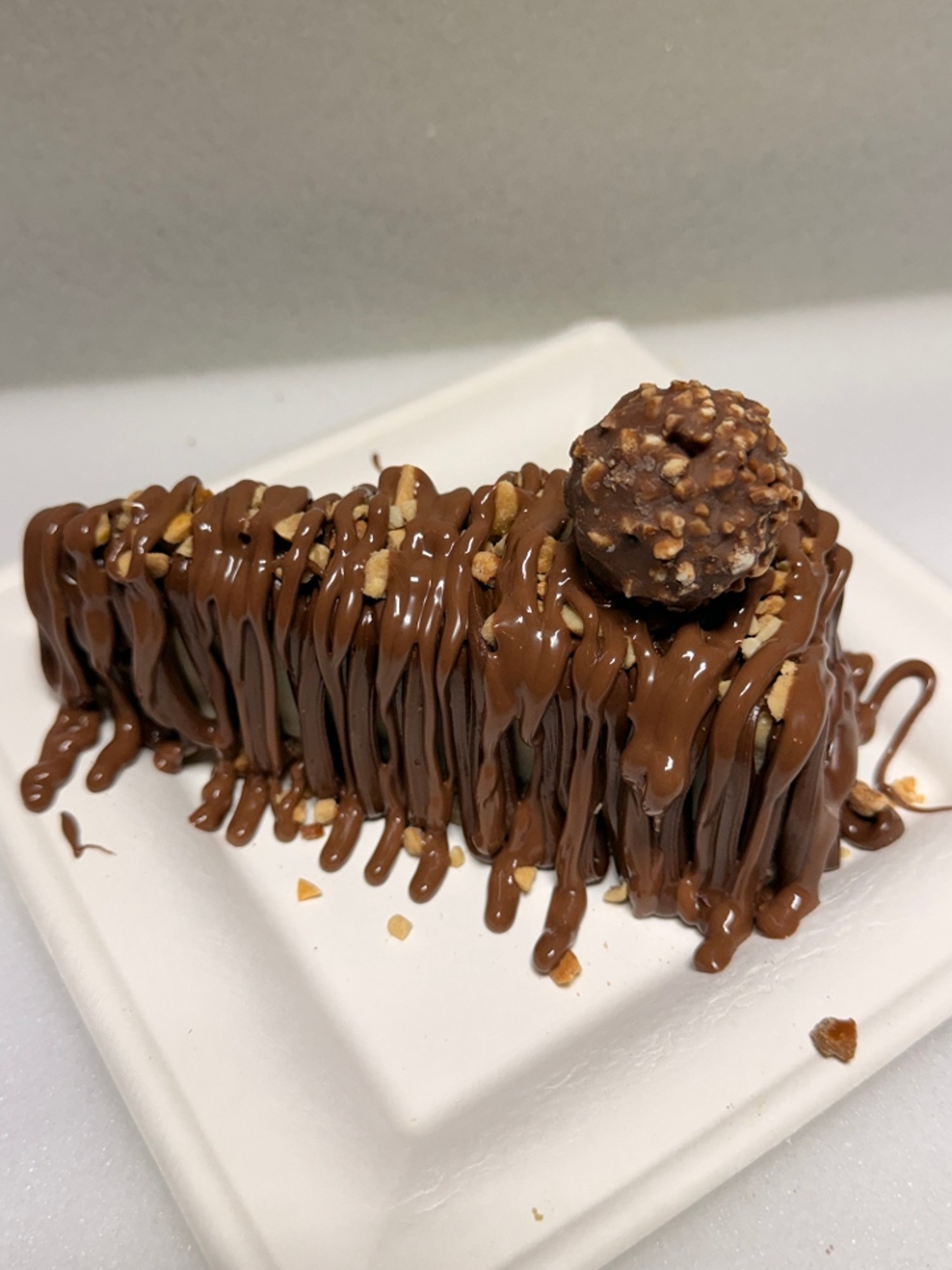 Ferrero Rocher Cheesecake