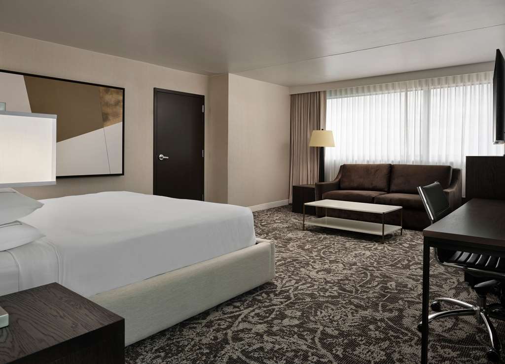 Hilton Atlanta Airport Image