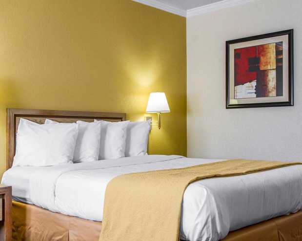 Images Quality Inn