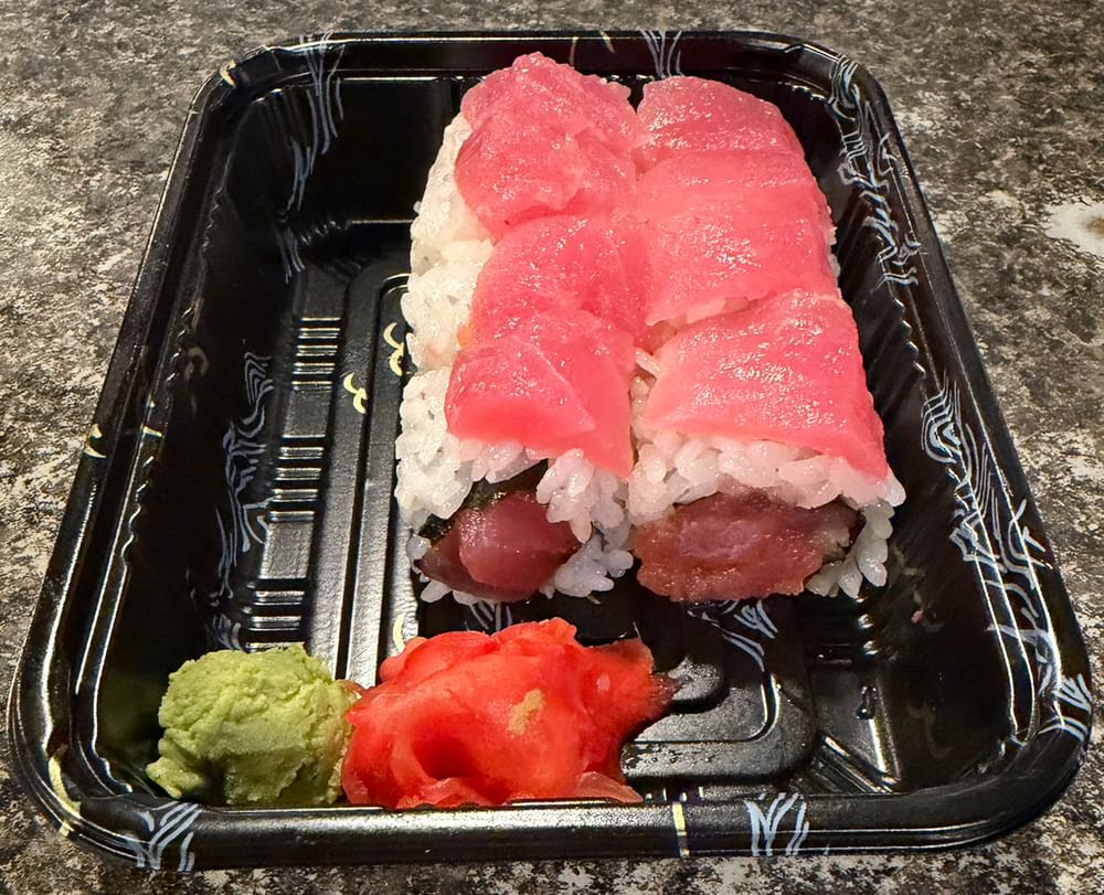 Tuna Delight Roll