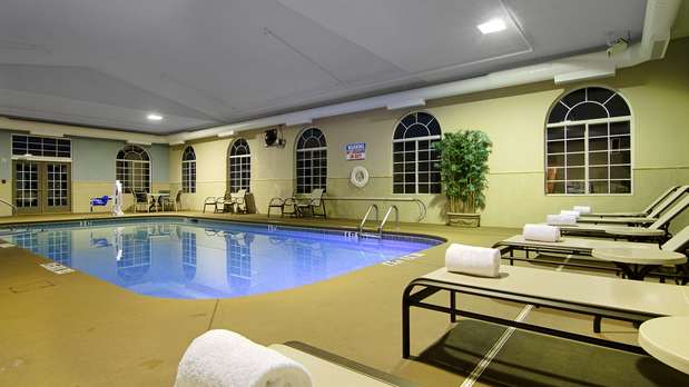 Images Best Western Plus River Escape Inn & Suites