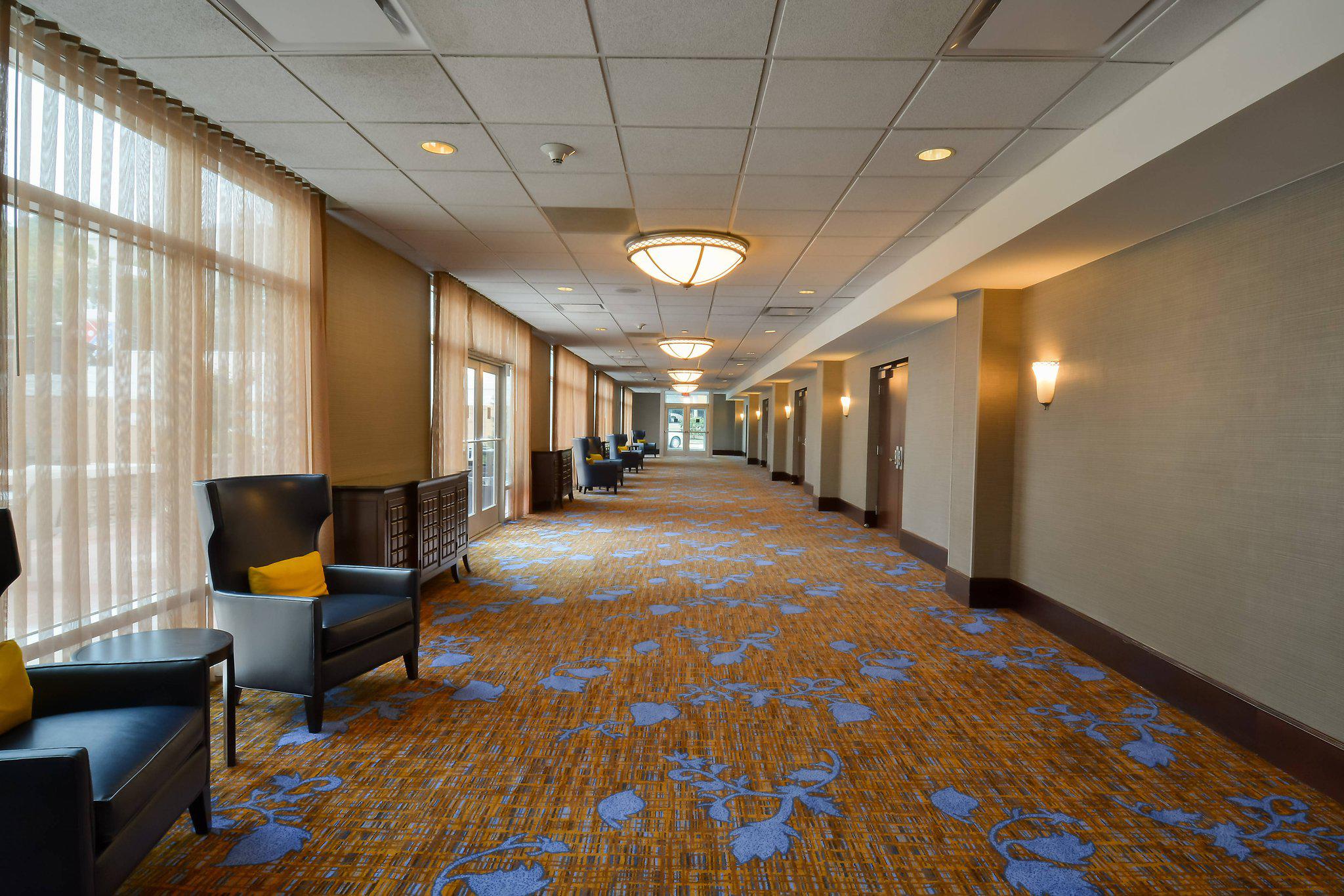 Courtyard by Marriott Columbia Downtown at USC Photo