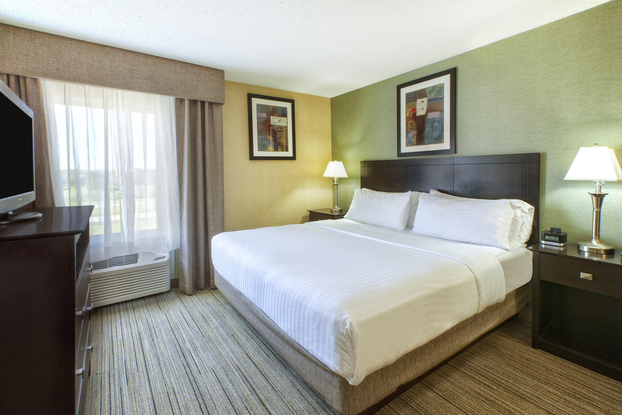 Holiday Inn Express & Suites Benton Harbor Photo