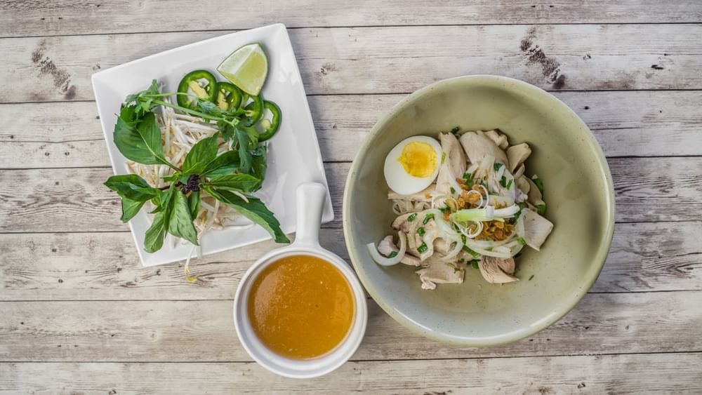 P11: Chicken Dried Noodle - Pho Ga Kho