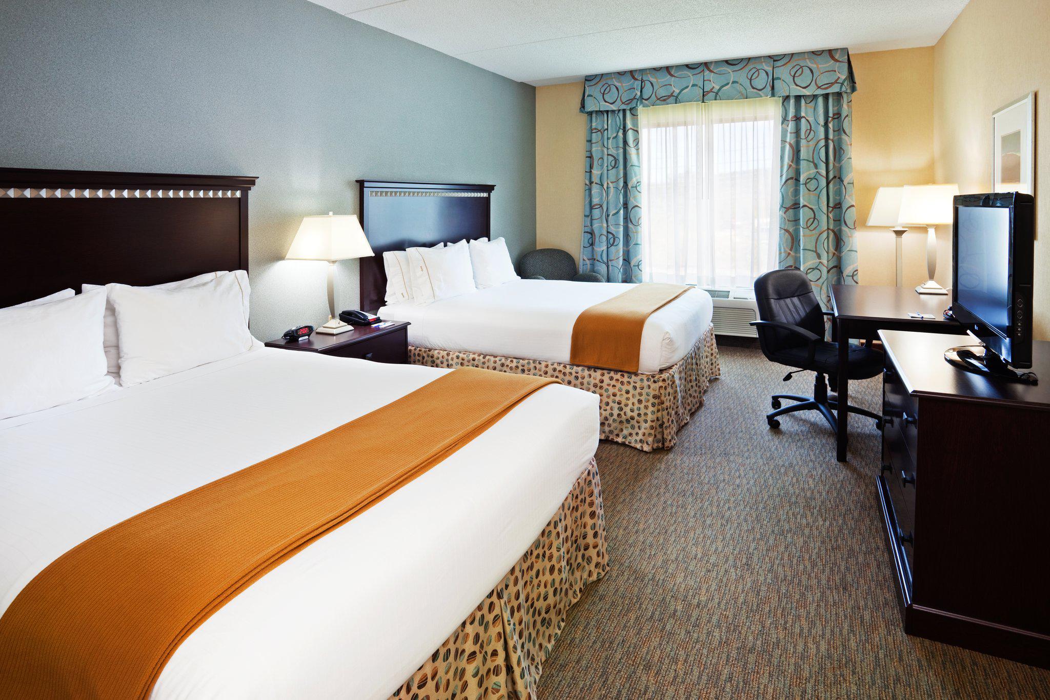 Holiday Inn Express & Suites Smyrna-Nashville Area Photo