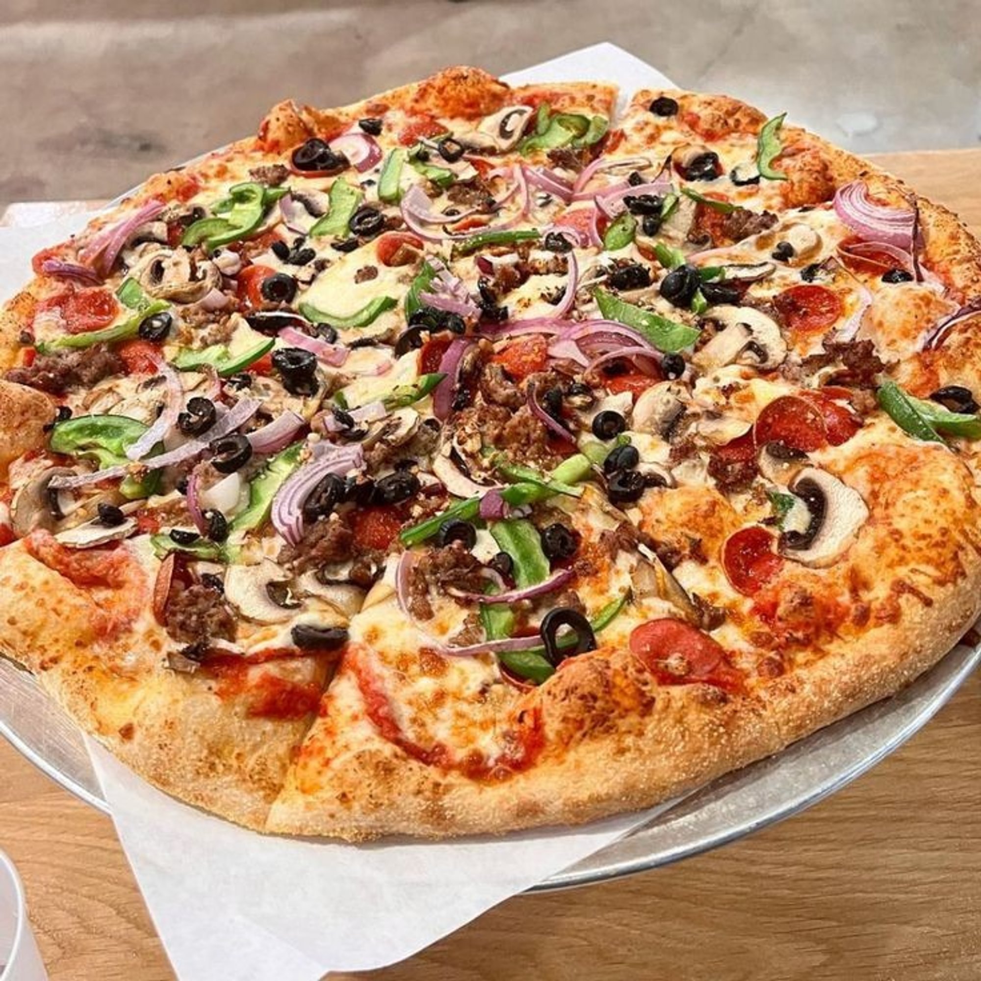 Build your own pizza (18")