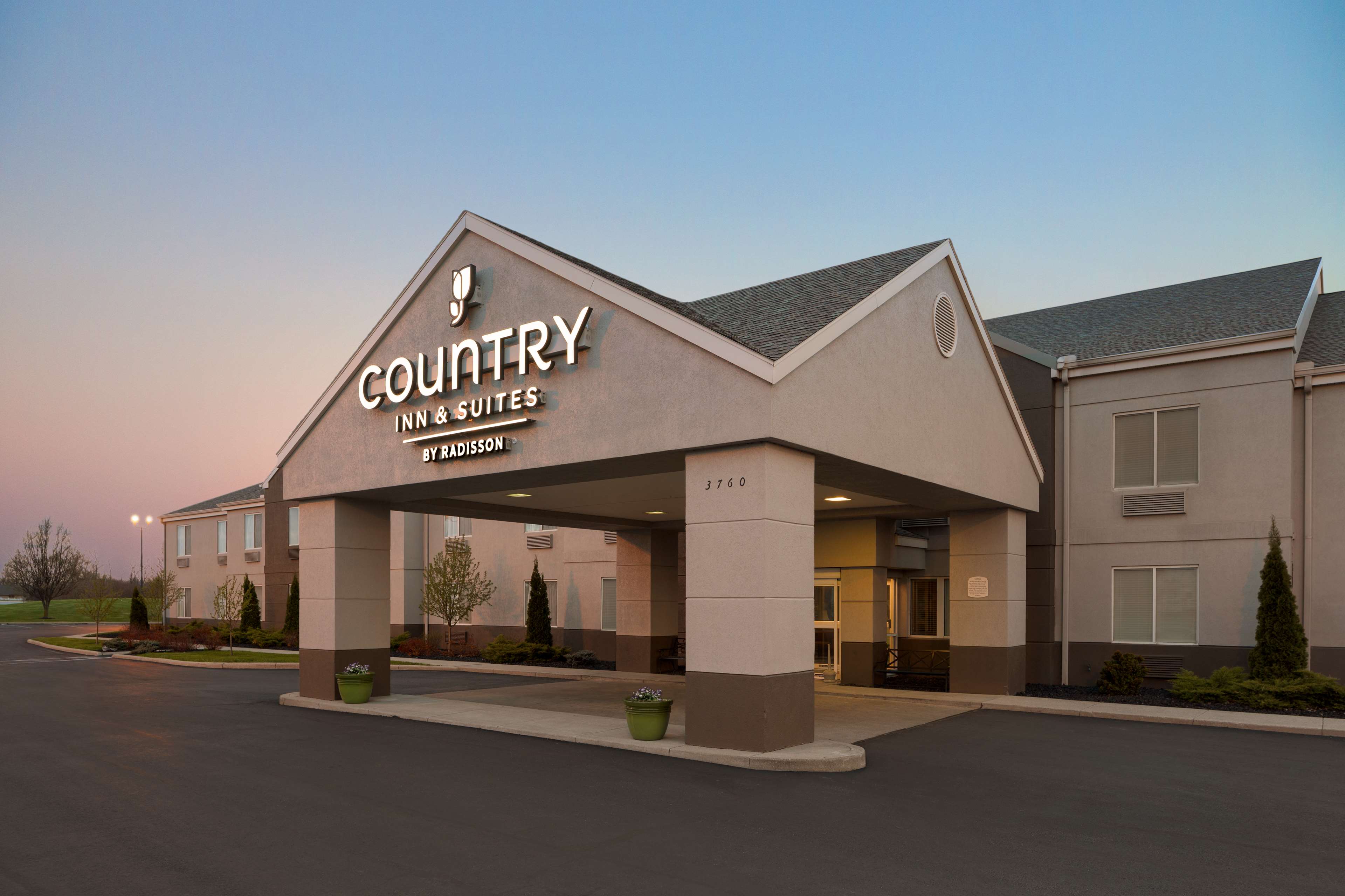 Country Inn & Suites by Radisson, Port Clinton, OH Photo