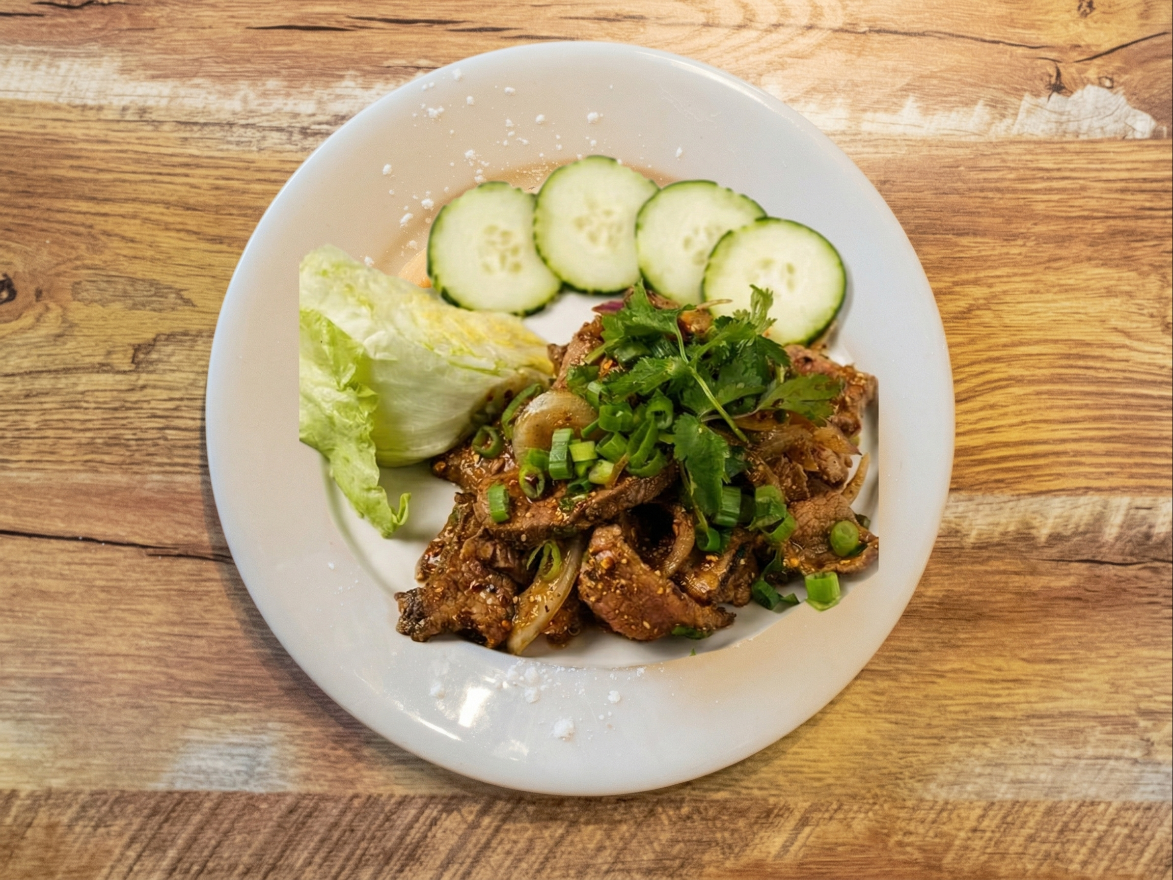 Yum Neua (Beef Salad)
