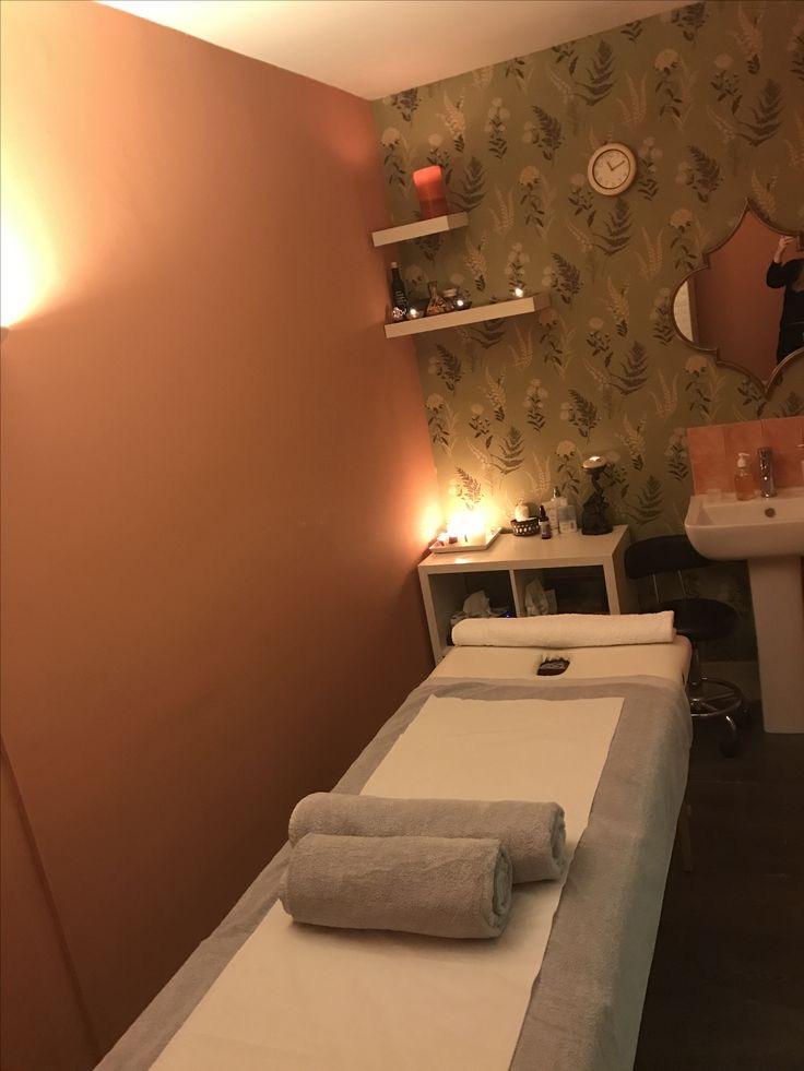 Candicovert Massage Parlor Image