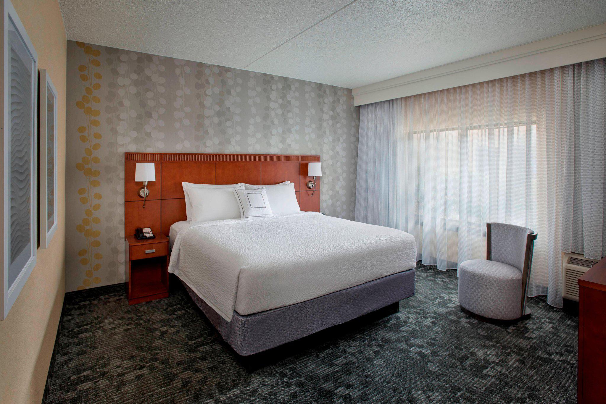 Courtyard by Marriott Boston Andover Photo