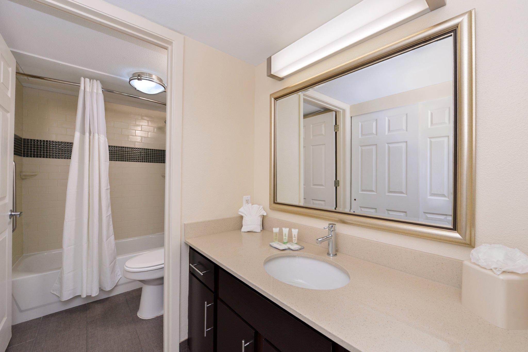 Staybridge Suites Dallas-Addison Photo