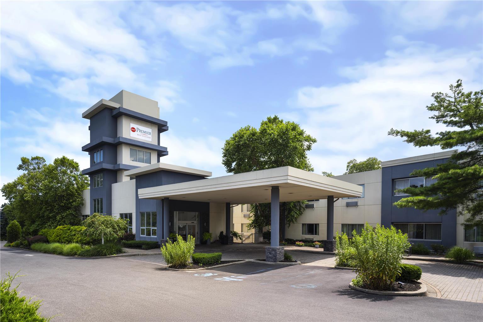 Best Western Premier Plainview-Long Island Hotel Image