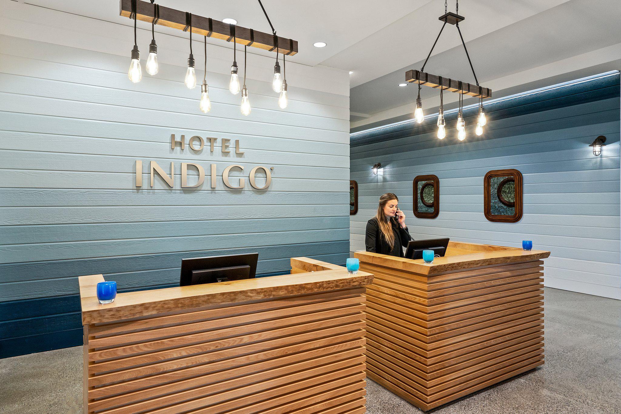 Hotel Indigo Seattle Everett Waterfront Photo