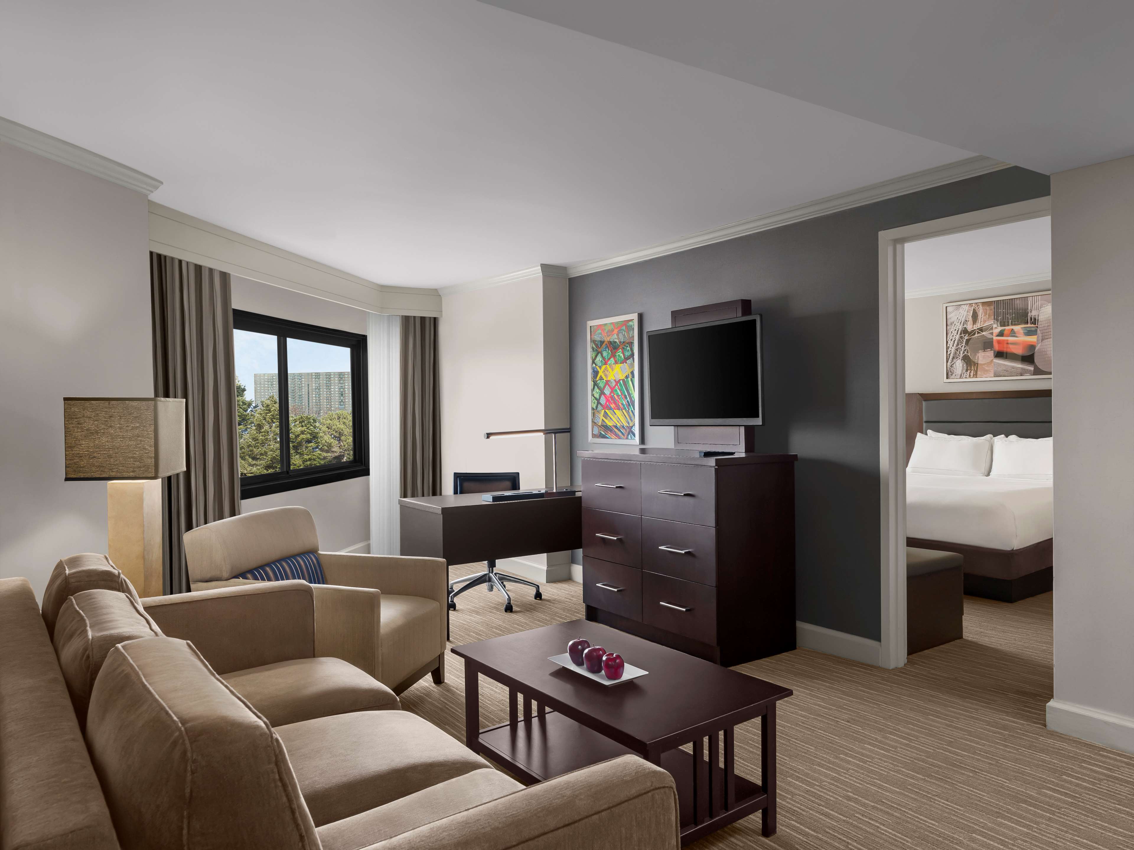 DoubleTree by Hilton Hotel Fort Lee - George Washington Bridge Photo