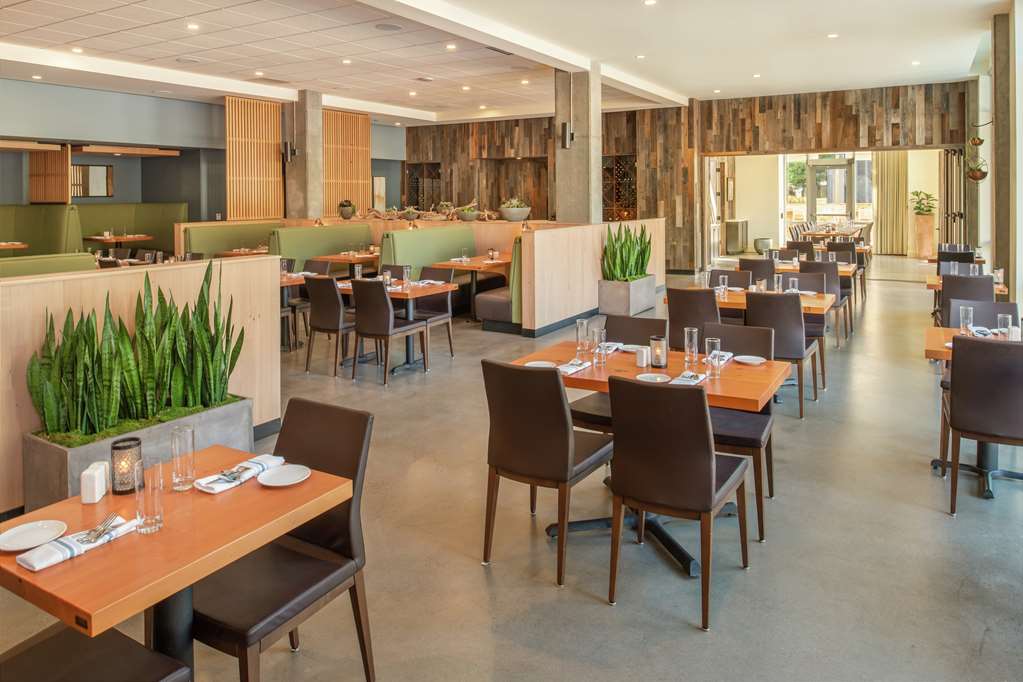 Hilton Vancouver Washington Image