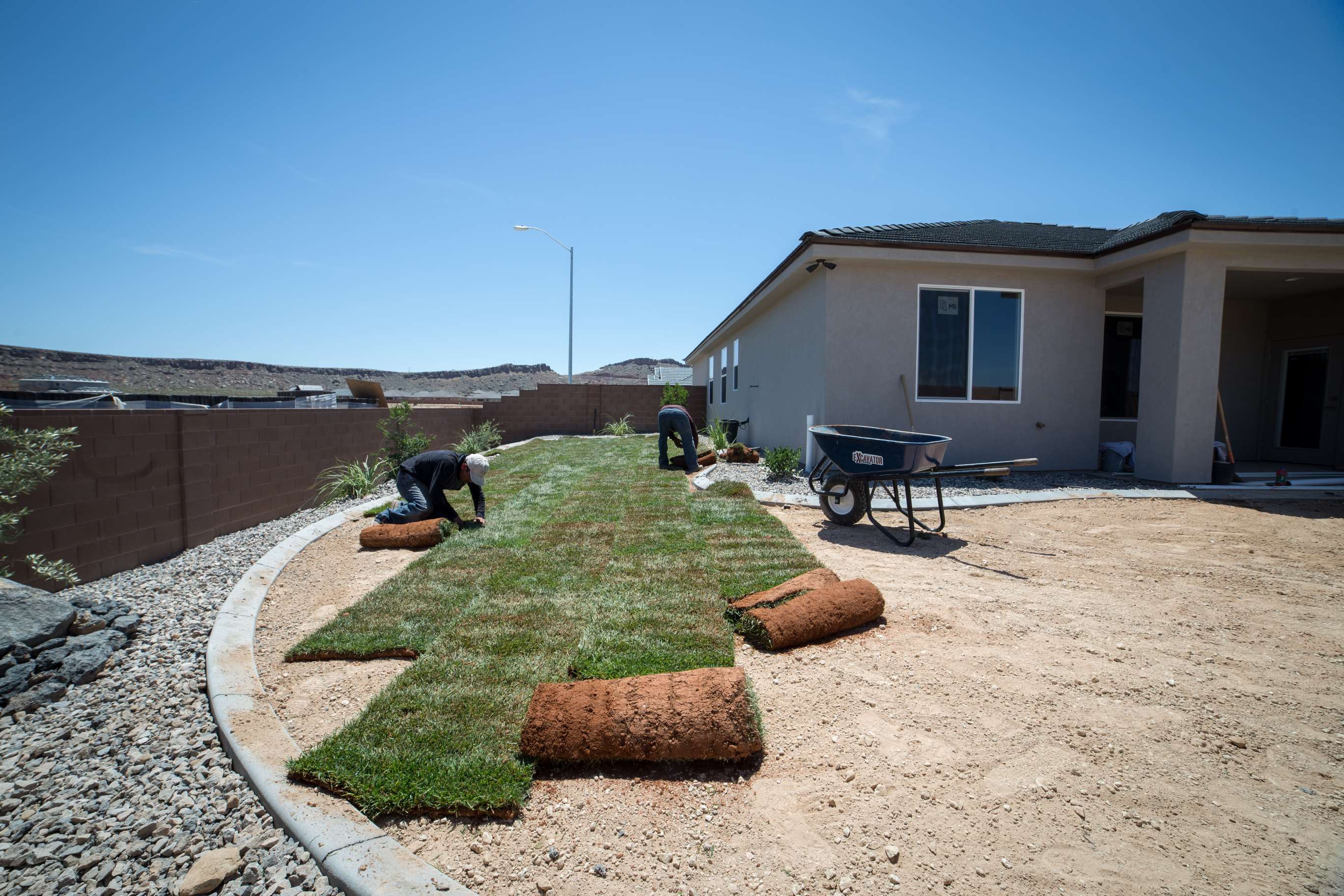 EcoGreen Landscaping Logo