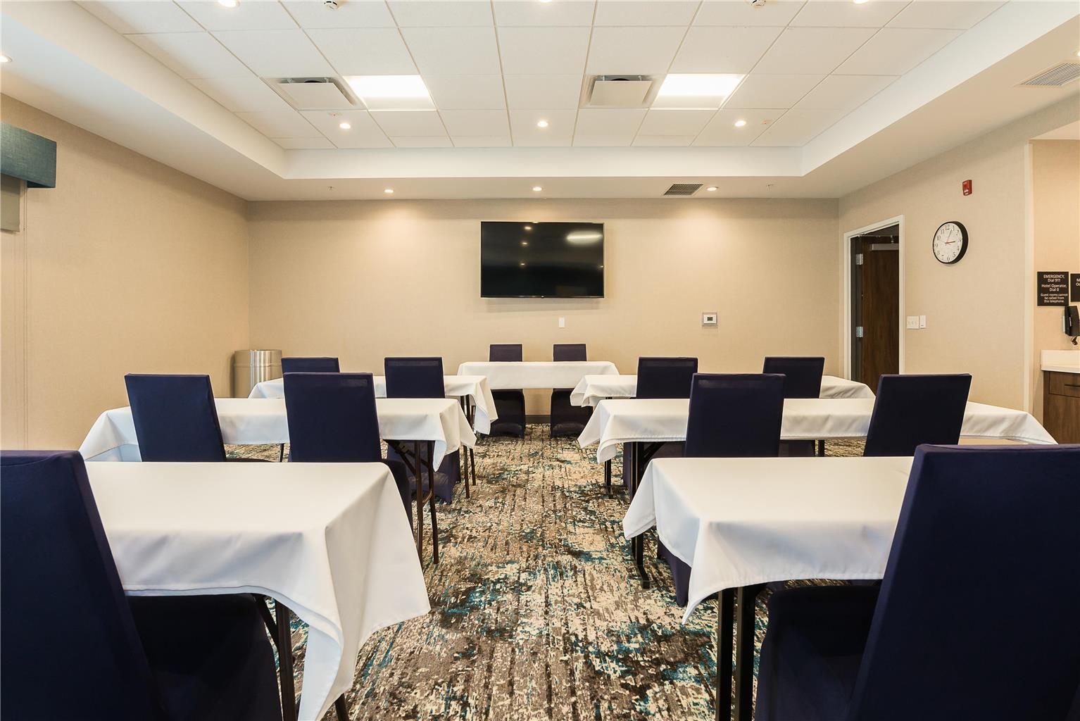 Hampton Inn & Suites Howell Image