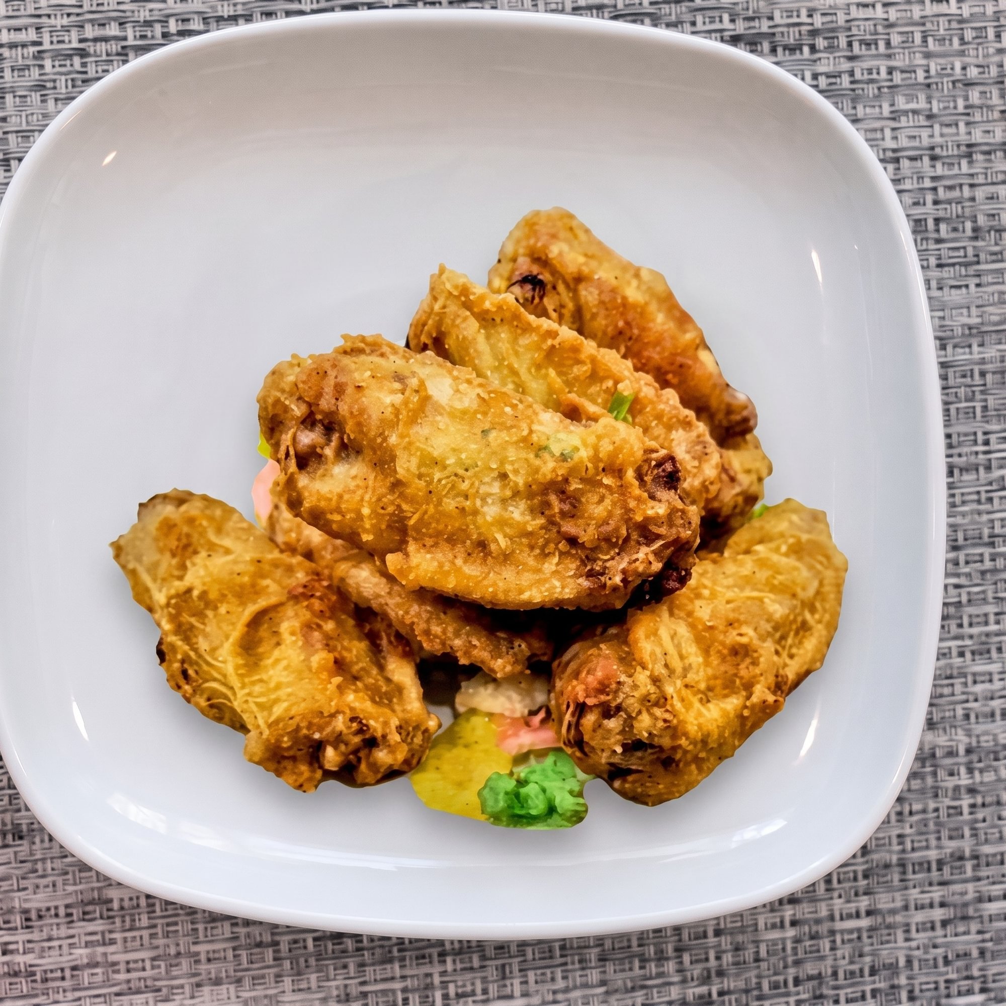 Chicken Wing with Spicy Salt / 椒鹽雞翼