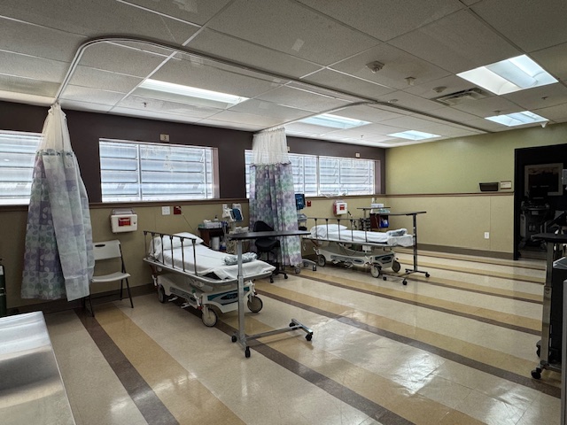 A treatment room at Pacific VascuCare Surgery Center