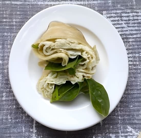 Egg Whites with Spinach Wrap