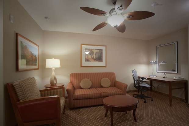 Images Hilton Garden Inn Albuquerque Uptown